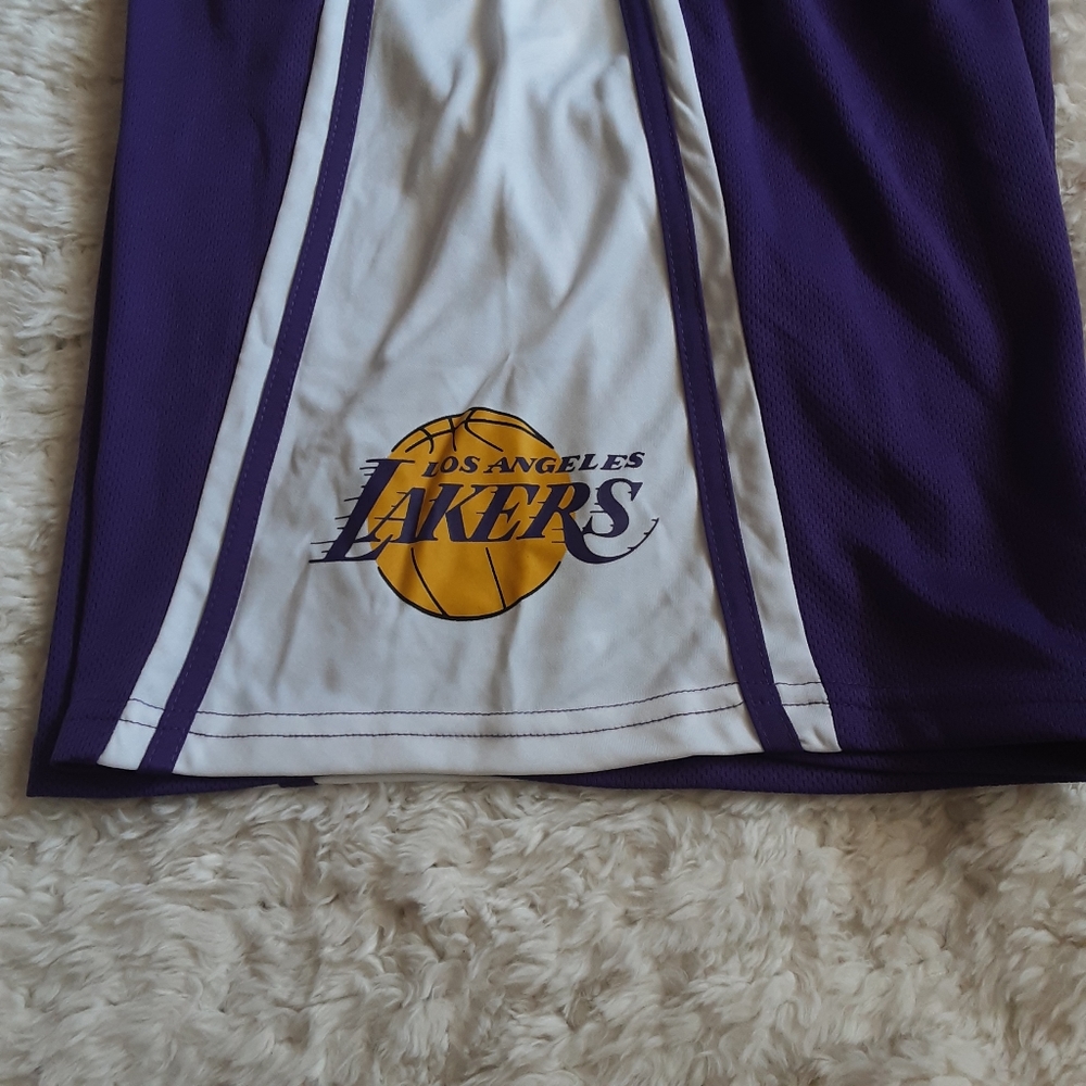 NBA MEN'S LOS ANGELES LAKERS BASKETBALL SHORTS NWT - Picture 6 of 7